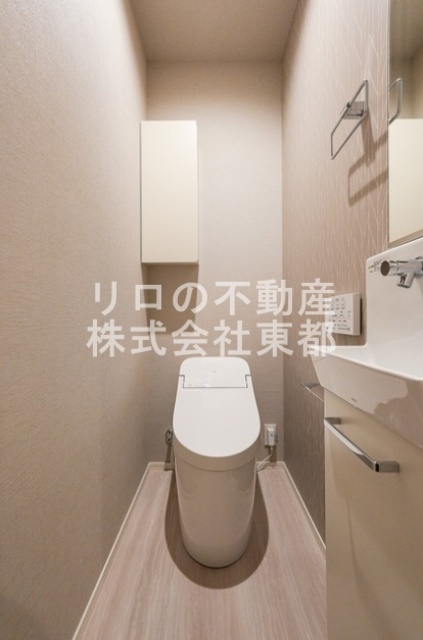 トイレ　洗浄・暖房便座付です！