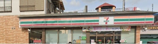 コンビニ　セブンイレブン大和つきみ野駅北店（コンビニ）まで440m