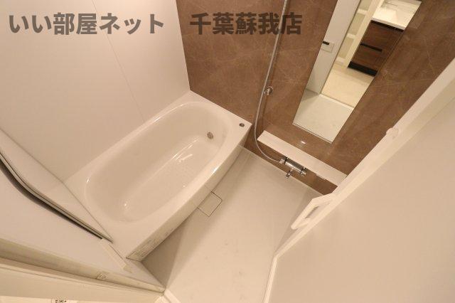 バス・シャワールーム　落ち着いた空間のお風呂です