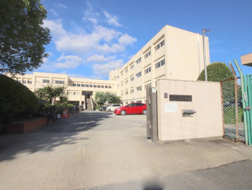 小学校　奈良市立二名小学校（小学校）まで1493m