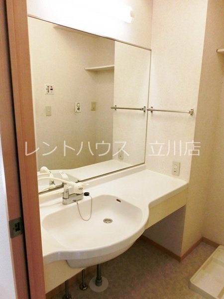 洗面設備　別部屋参考写真