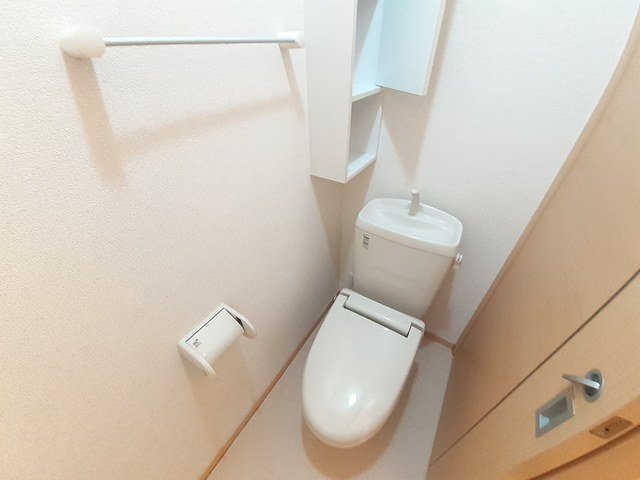トイレ　トイレもきれいです