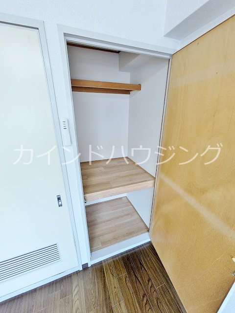 収納　洋室収納