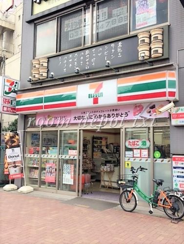 コンビニ　セブン－イレブン 中野坂上駅前店（コンビニ）まで438m