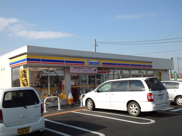 コンビニ　ミニストップ茨城町長岡店（コンビニ）まで491m