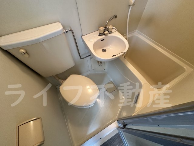 バス・シャワールーム　ゆったり過ごせるお風呂です