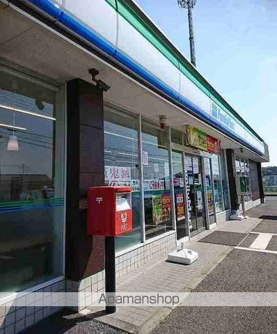 コンビニ　ファミリーマート市原山倉店（コンビニ）まで210m