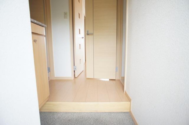 玄関　図面と現状に相違がある場合には現状を優先