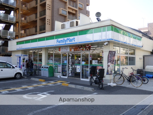 コンビニ　ファミリーマート（コンビニ）まで476m