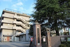 中学校　さいたま市立原山中学校（中学校）まで608m