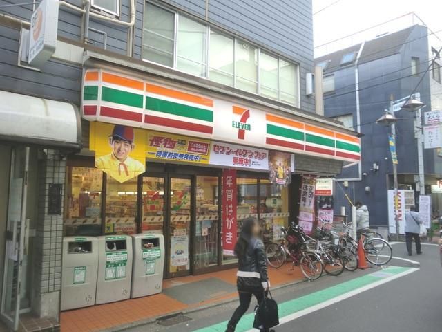 コンビニ　セブンイレブン（コンビニ）まで380m