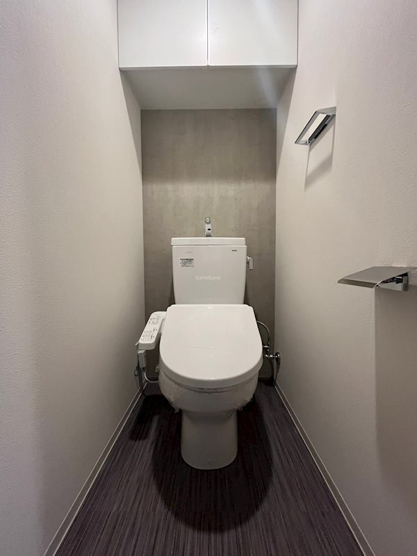 トイレ　落ち着いたトイレです