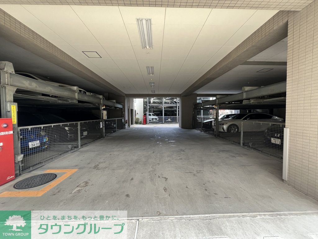 駐車場　駐車場
