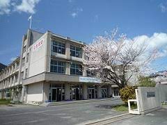 小学校　大津市立日吉台小学校（小学校）まで587m