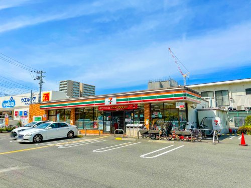 コンビニ　セブンイレブン 大阪新北島3丁目店（コンビニ）まで402m