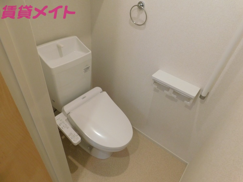 トイレ　※他のお部屋の写真で代用しています。