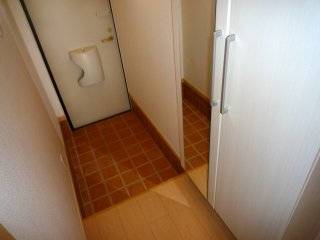 玄関　別物件参考(同施工会社)