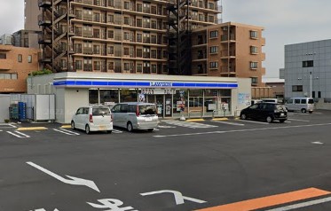 コンビニ　ローソンはだの台通り店（コンビニ）まで433m