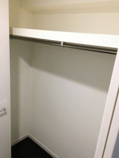 収納　★仲介手数料は賃料の半月分＋税★
