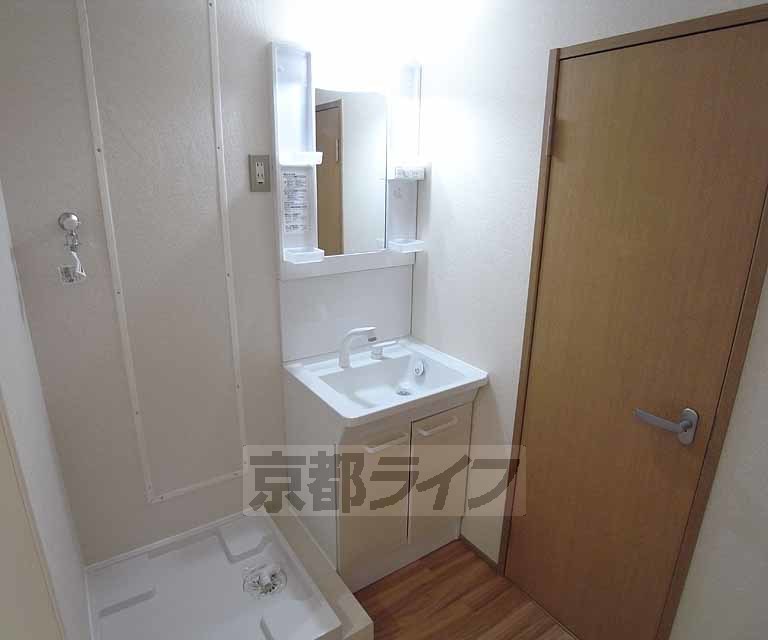 洗面設備　洗面台です