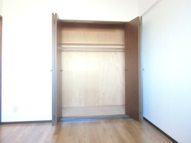 収納　※別部屋のお写真で、現況優先と致します。