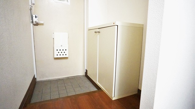 玄関　同物件別部屋写真（実際は現況を優先します）