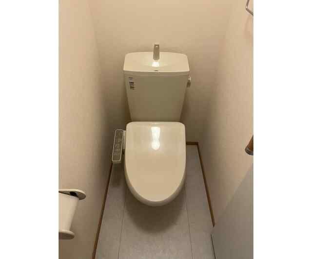 トイレ　清潔感のあるトイレです