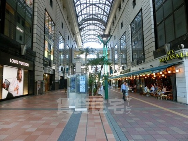 スーパー　大丸福岡天神店（スーパー）まで568m
