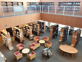 図書館　上野学園大学図書館（図書館）まで399m