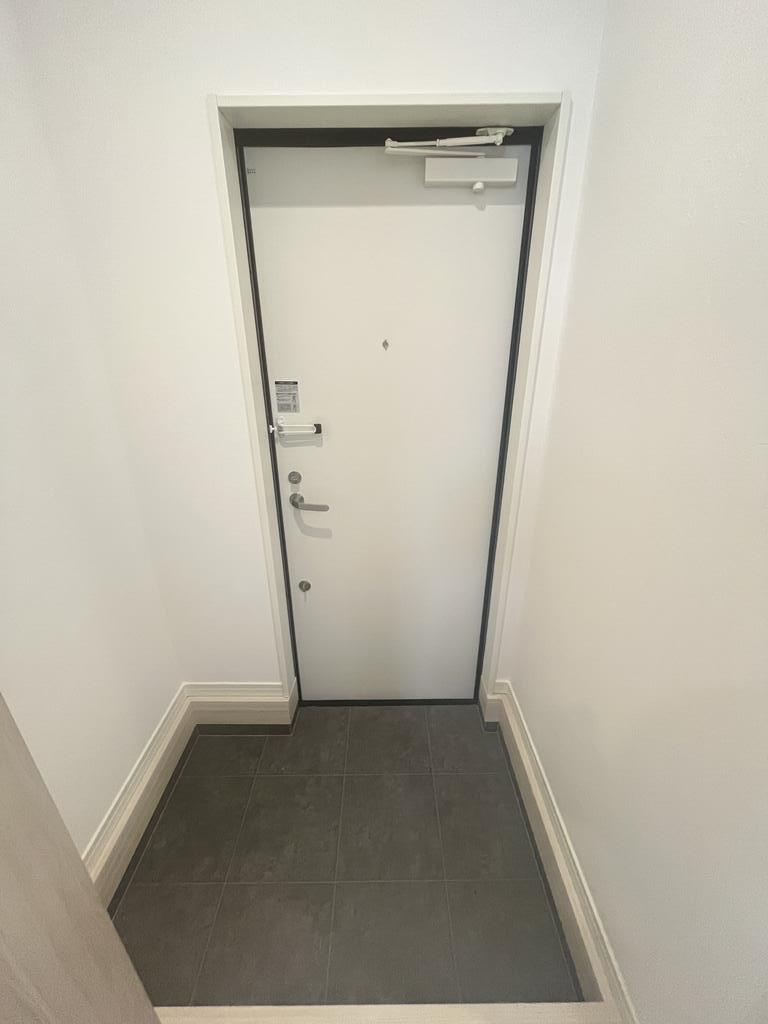 玄関　※同建物別部屋