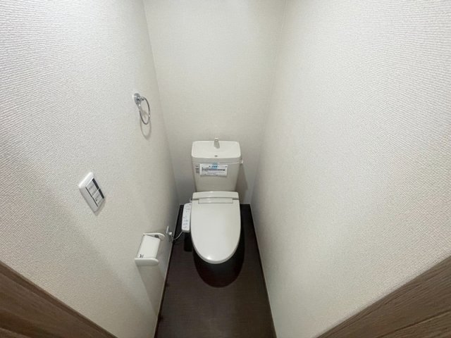 トイレ　嬉しい温水洗浄便座♪
