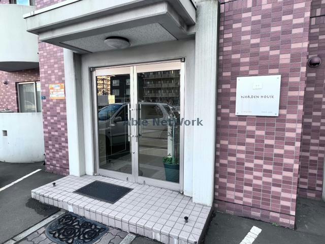 エントランス　エントランス部分