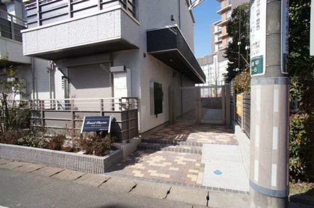 エントランス　★オートロック完備★