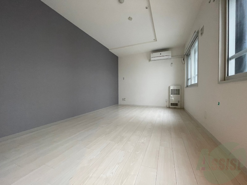 その他部屋・スペース　洋室の家具の配置を考えてみるのも楽しいですよ。
