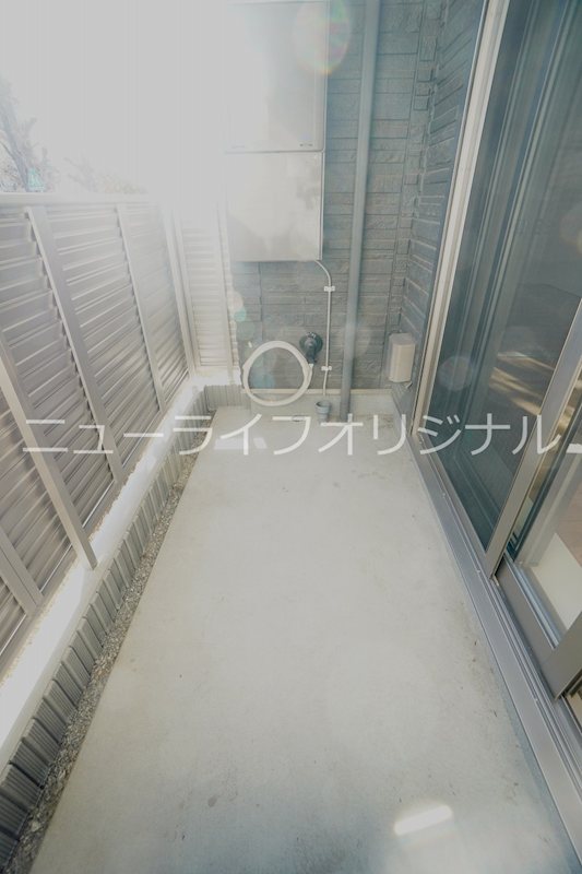 バルコニー　開放感のある風通しの良いバルコニー。