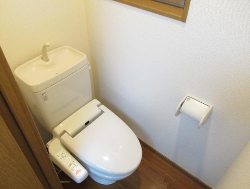 トイレ　※別部屋参考写真