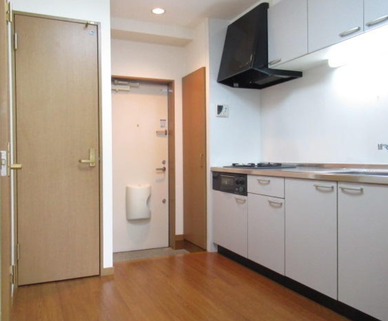 玄関　※別部屋参考写真