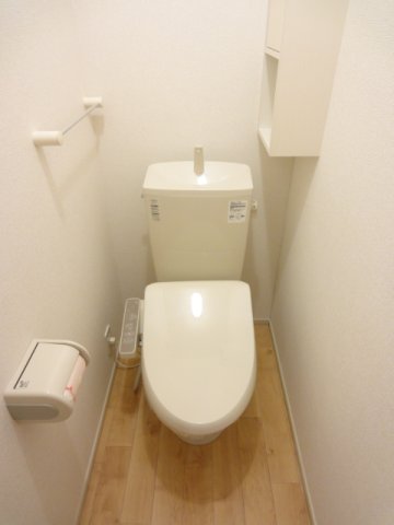 トイレ　落ち着いたトイレです