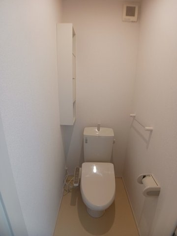 トイレ　清潔感のあるトイレです