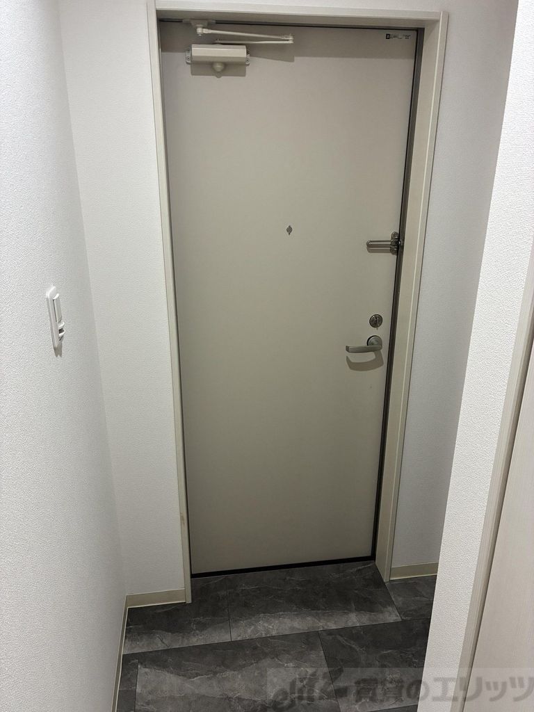 玄関　設備