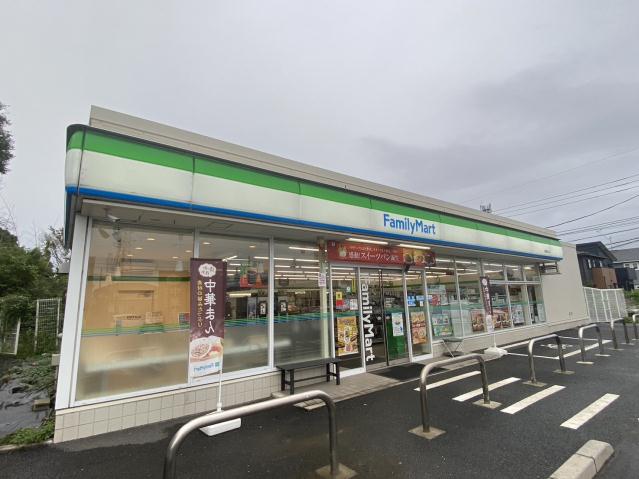 コンビニ　ファミリーマート岩槻釣上店（コンビニ）まで286m