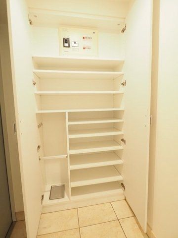 玄関　玄関