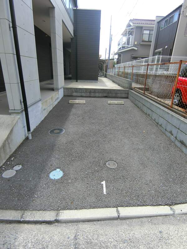 エントランス　広々としたエントランス♪
