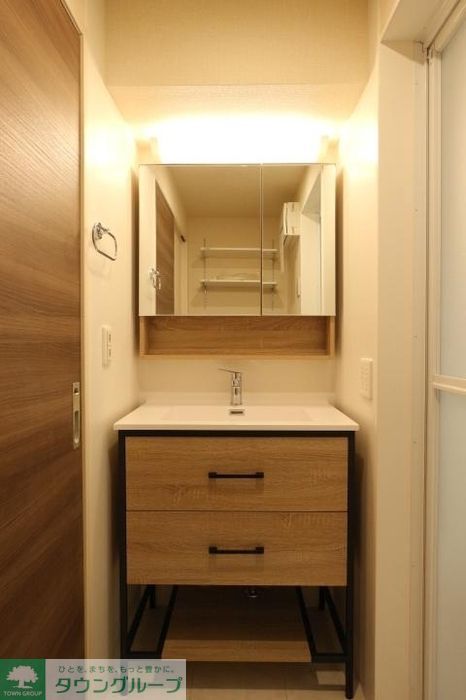 洗面設備　※同建物　別タイプ間取り　設備施工例　現況優先