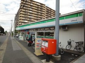 コンビニ　ファミリーマート松戸新田駅前店（コンビニ）まで110m