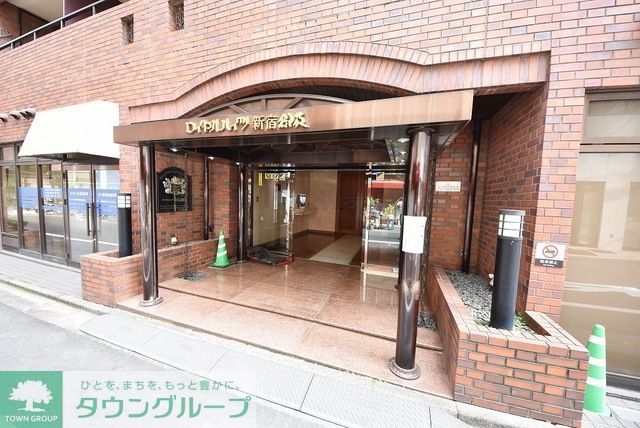エントランス　部屋探しは株式会社　タウンハウジング　までお気軽にお問合せ…