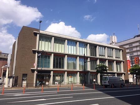 銀行　西日本銀行（銀行）まで550m