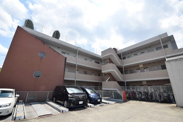 建物外観　★鉄筋コンクリート造のマンション★
