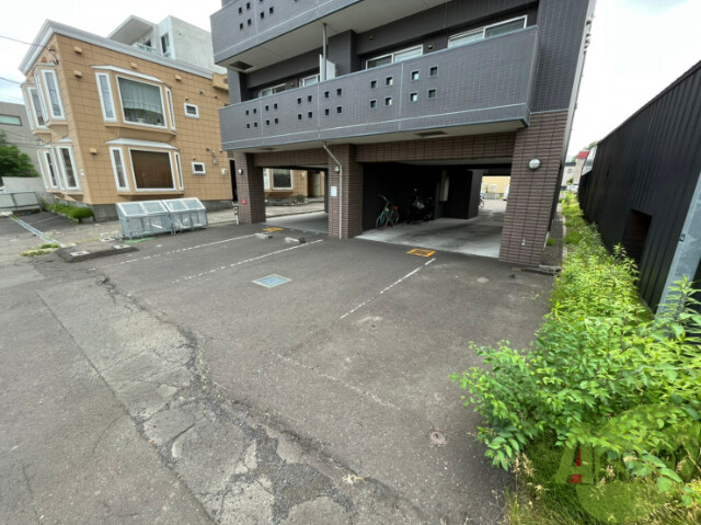 駐車場　駐車場その他