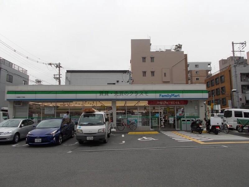 コンビニ　ファミリーマート九条南二丁目店（コンビニ）まで318m